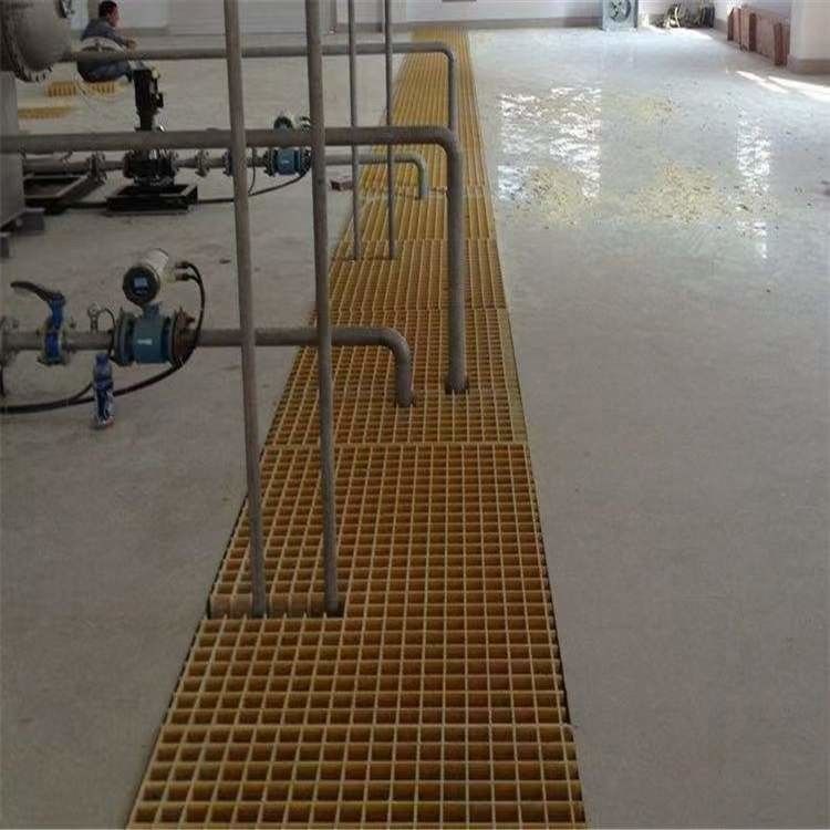 38*38*30mm FRP Διάφραξη για πεζοδρόμιο ή πλατφόρμα Προσαρμοσμένο χρώμα και μέγεθος