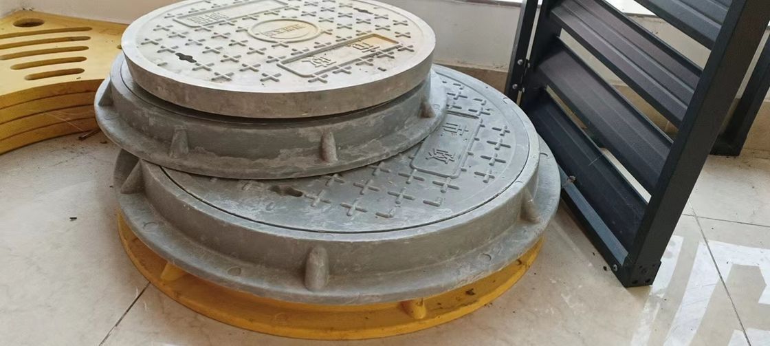 19.7 ίντσες γκρι κυκλική κάλυψη ανθρακωρύχιας κοινού στυλ για την οδική κατασκευή